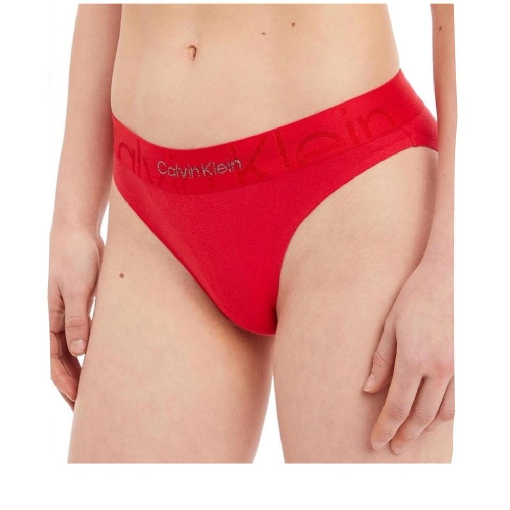 ❤️ Calvin Klein Red Bikini Panties - Size XS (New with Tags!) ❤️